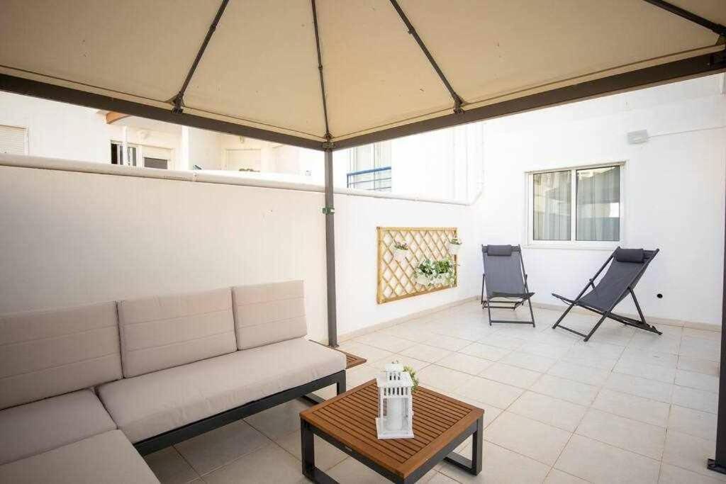 Modern 3Br Apt W/ Lg Terrace, Bbq, Ac & Parking 타비라 외부 사진